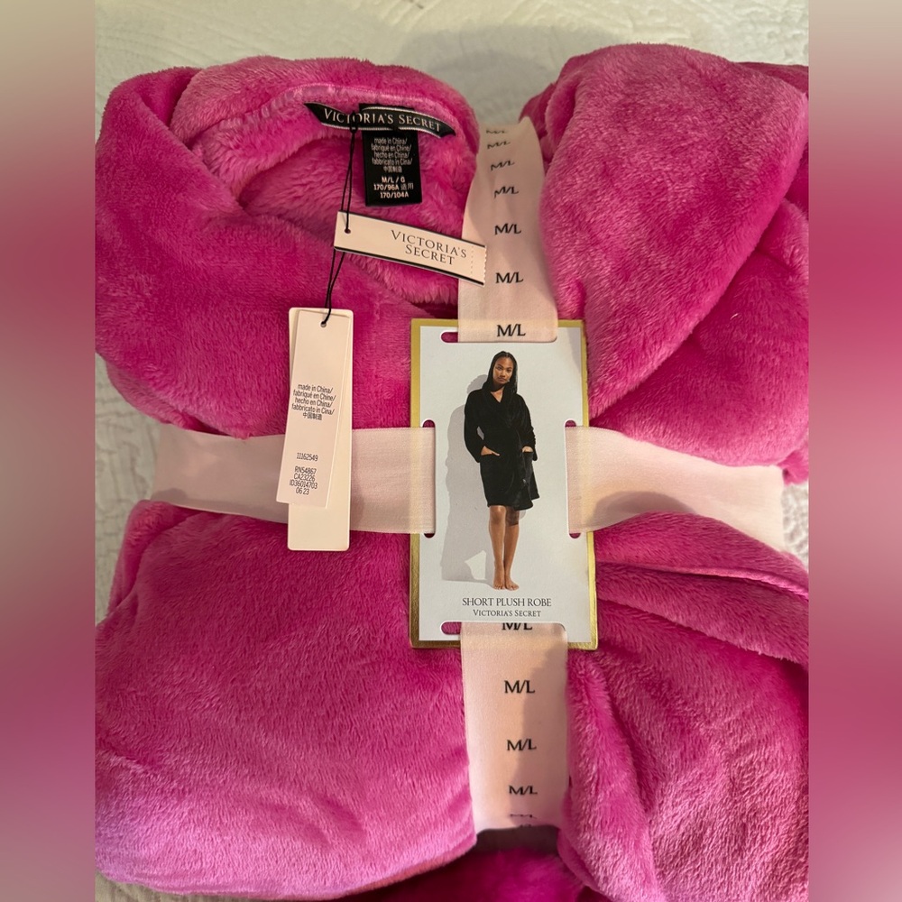 VICTORIA'S SECRET Cozy Robe and Fur Slippers- 2 piece set